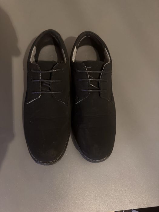 Eleganckie garniturowe buty chlopięce r. 36