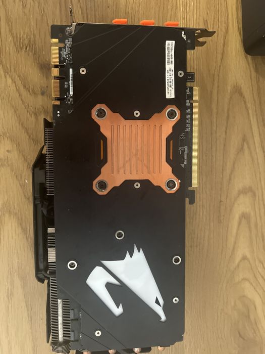Auorus gtx 1080 ti 11gb