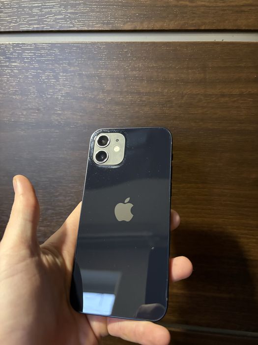 iPhone 12 64gb.