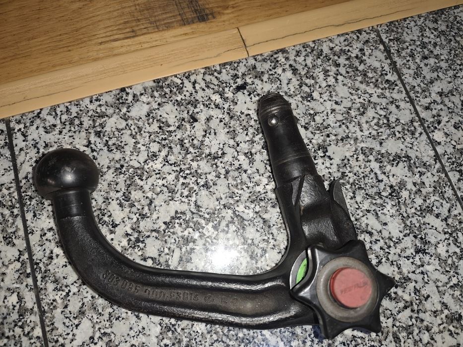 Vendo gancho reboque para BMW, referência 303095