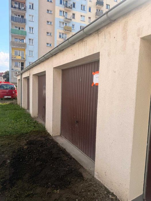 Wynajmę garaż w centrum Słubic ul Chopina koło LIDLA 700zł - Widok 3
