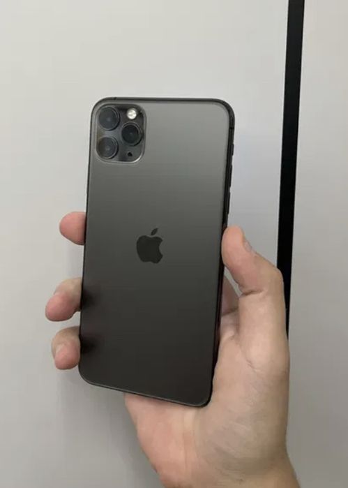 Продам iPhone 11-й про Макс