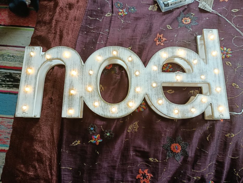 Напис з підсвіткою