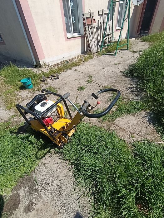 Продам віброплиту Masalta
