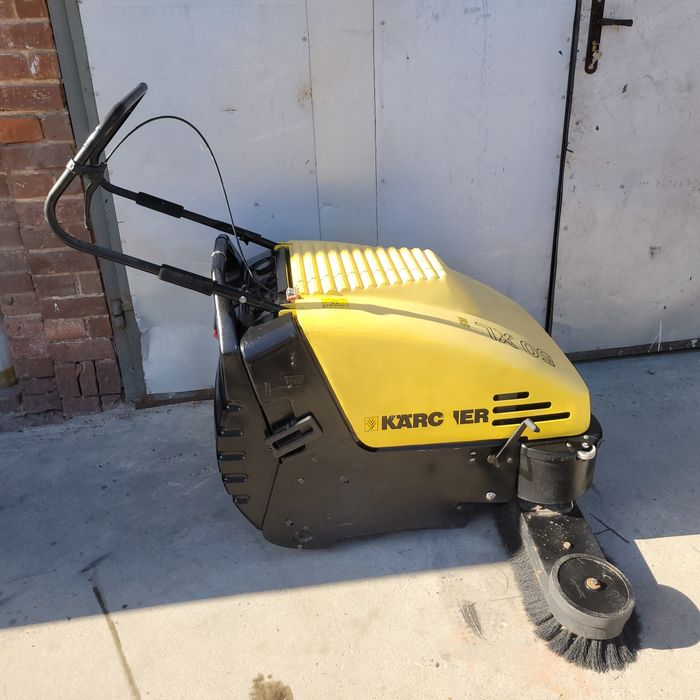 Zamiatarka akumulatorowa Karcher KSM 750 BAT