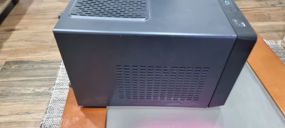 Torre micro atx-mini itx