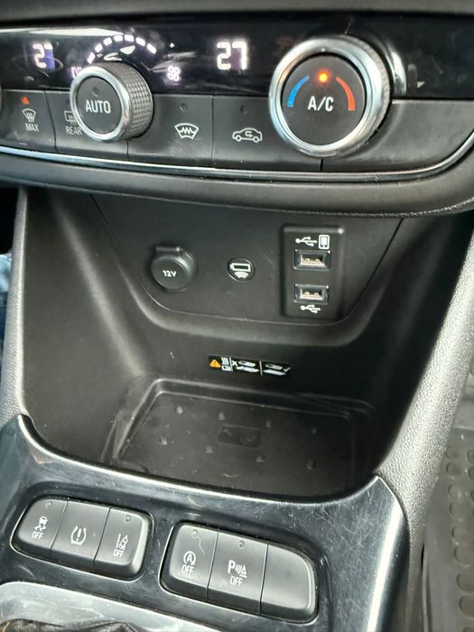 Opel Crossland x 2017 rok