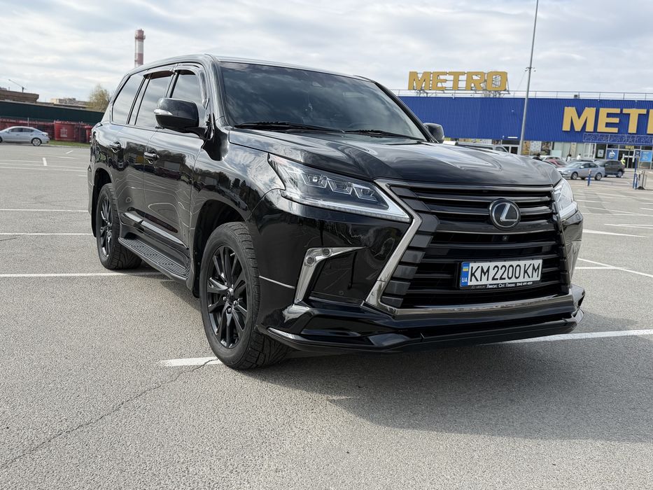 Lexus lx 450 2019 рік