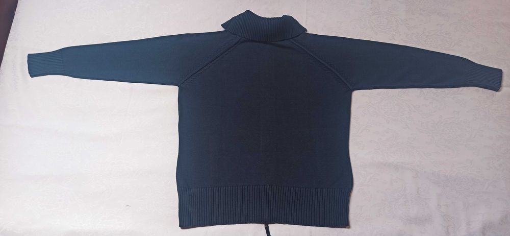 Sprzedam granatową bluzę damską z dzianiny Yessica AT C&A