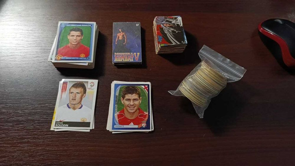 Наліпки Нептун, Panini Ліга чемпіонів 08/09, Шаман кінг; кепси Покемон
