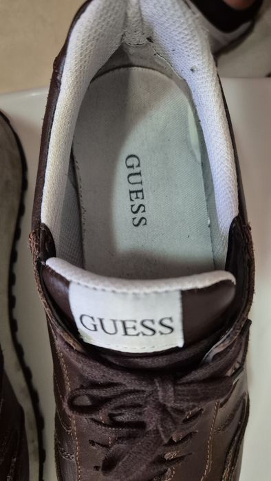 Sapatilhas GUESS em pele castanha tamanho 43 como novas