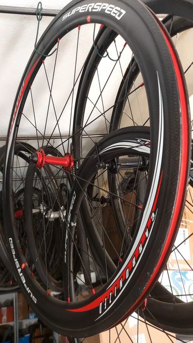 Roda frontal Superspeed Carbono