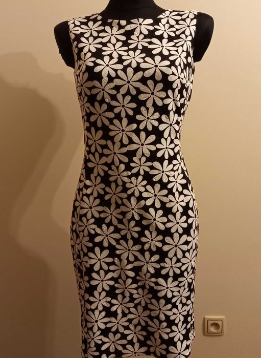 Sukienka black and white Monnari
