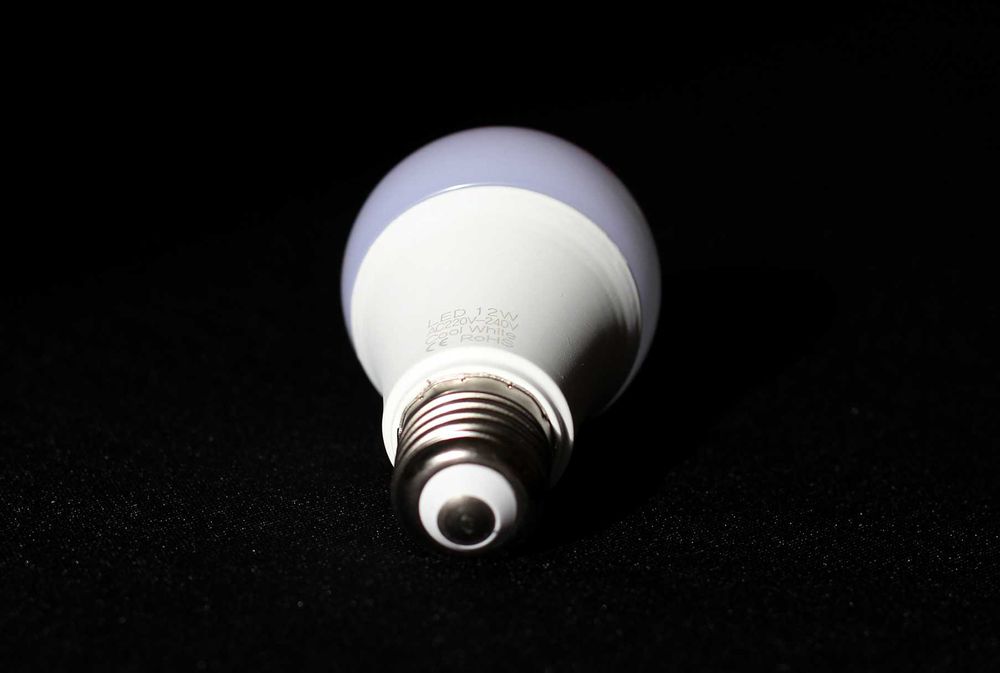 Led лампочка Е27 12W