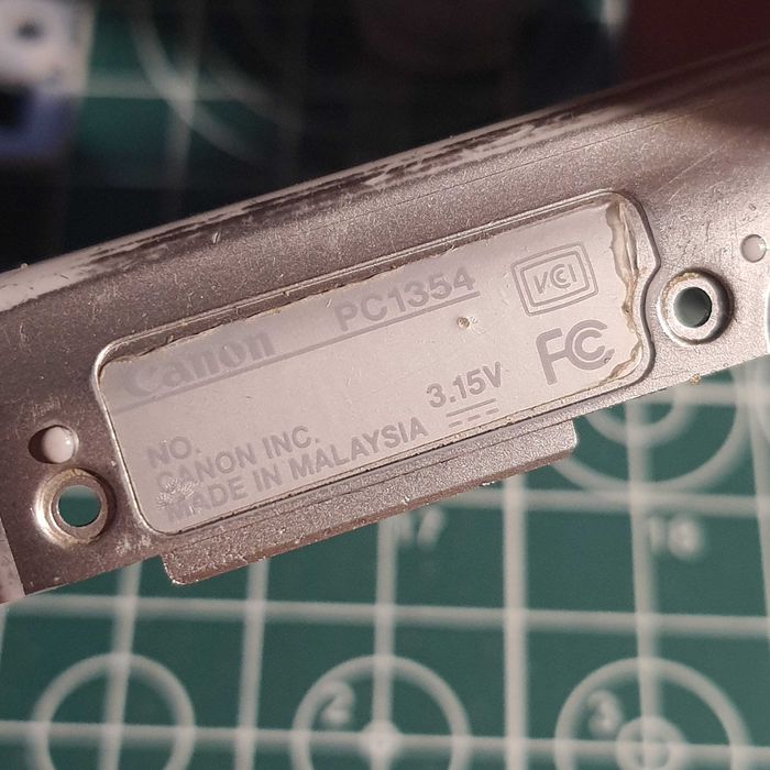 Разборка запчасти цифрового фотоаппарата Canon PC1354