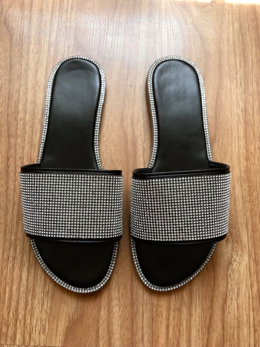 Нові шльопанці, 37-38 р