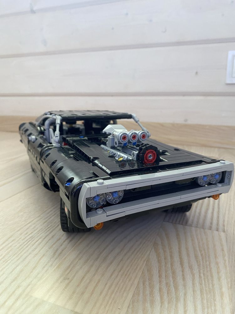 Конструктор Lego Technic Dodge Charger Доминика Торетто (42111): 2 900 ...