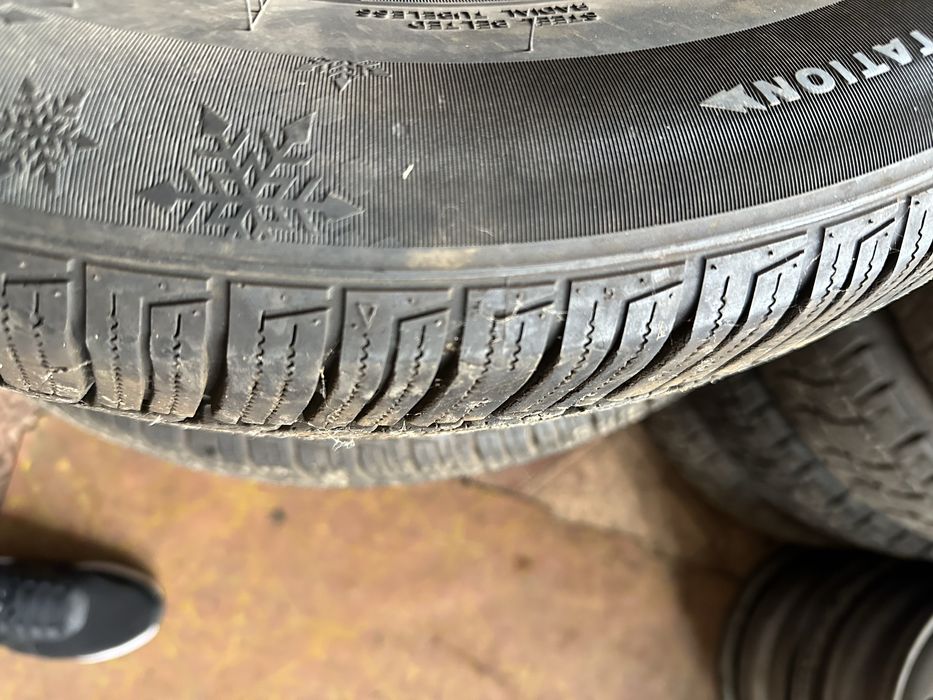 Продам зимові шини