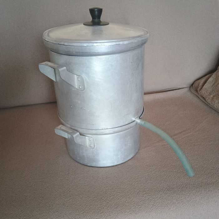Sokownik parowy wykonany z aluminium