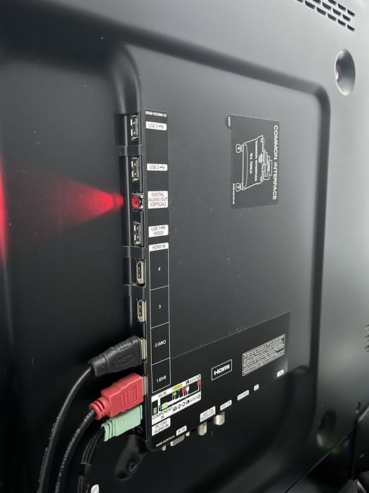 Samsung TV LED 55” — UE55D6530WS