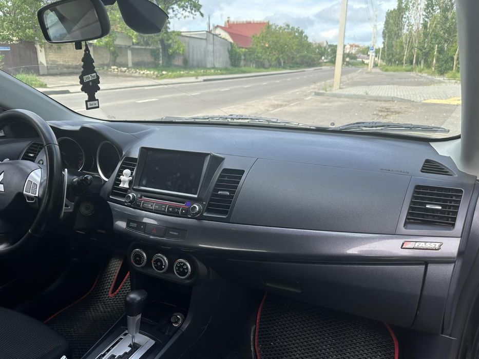 Продам Mitsubisi Lancer X