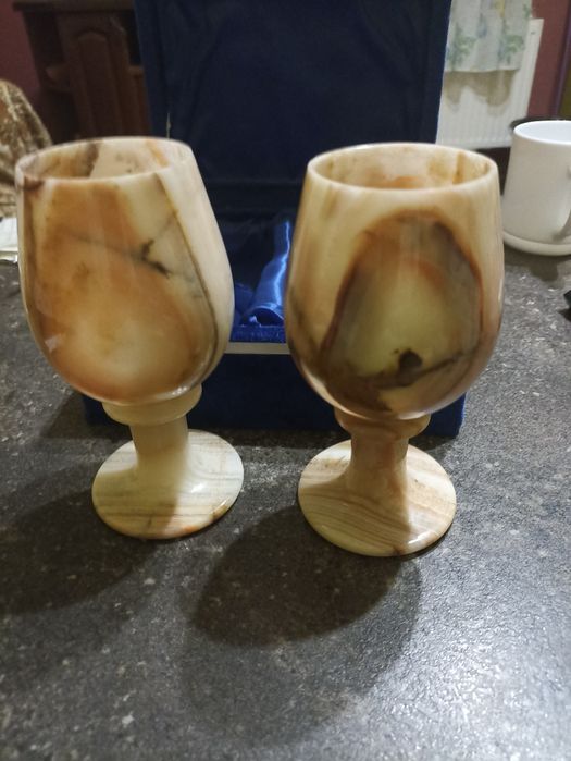 Бокалы из натурального камня