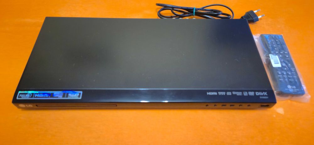 Odtwarzacz DVD LG DVX692H