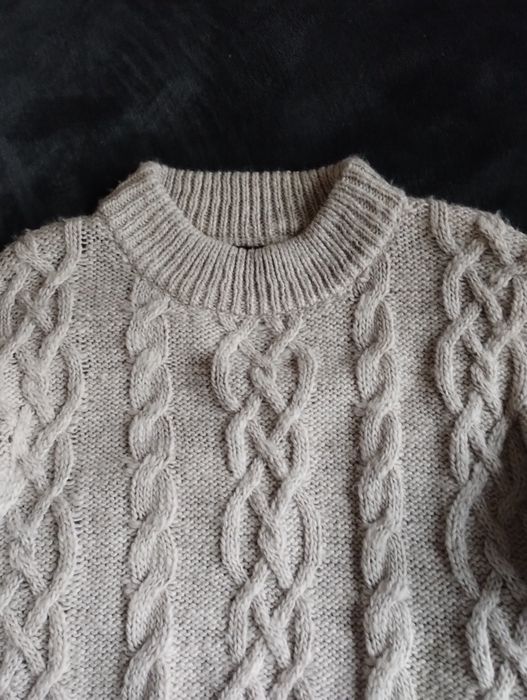 Продам классный, теплый женский свитер