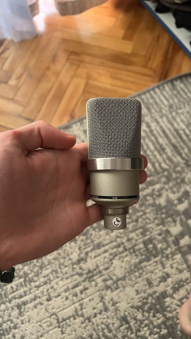 Продаю Neumann TLM 102