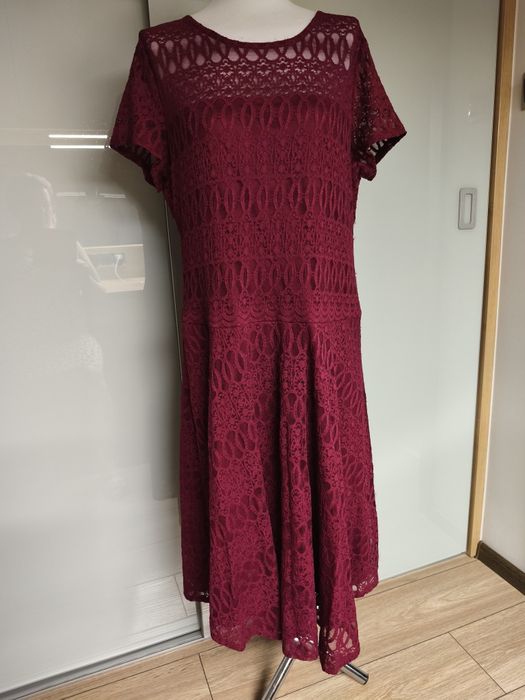 Sukienka koronkowa bordowa XL/42/14 Perceptiins News York