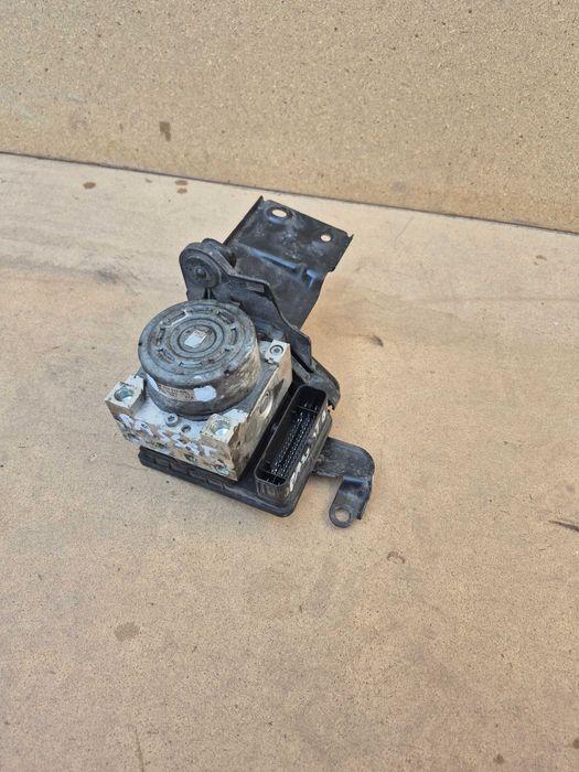Pompa hamulcowa ABS sterownik VW Passat b8