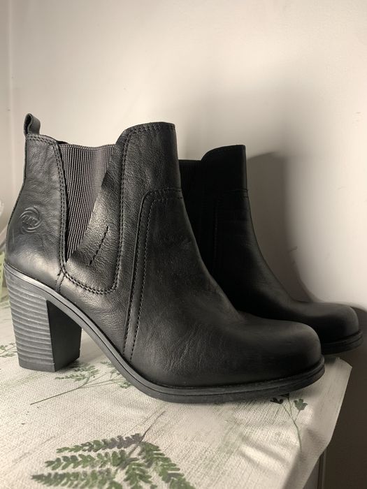 Nowe skórzane botki 39 Marco Tozzi skóra naturalna 100% Na solidnym obcasie 8 cm ocieplane wsuwane kowbojki Sztyblety jesień zima