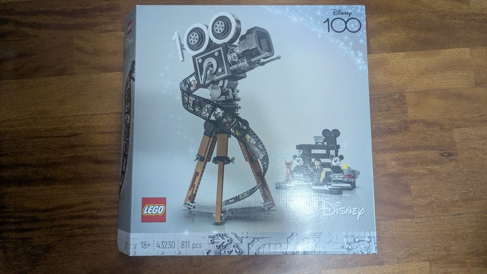 LEGO 43230 - kamera Walta Disneya
