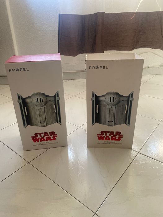 Vendo um drone da Star Wars semi-novo