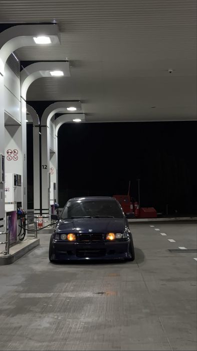 Продам BMW E36.