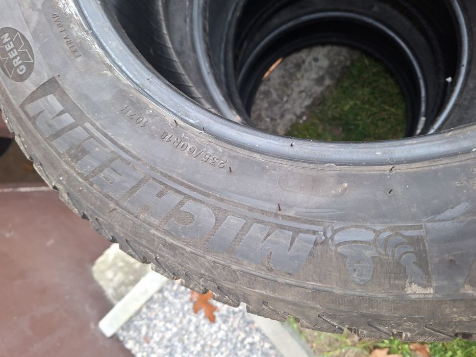 Opony zimowe Michelin 235/60/18 cena za całość