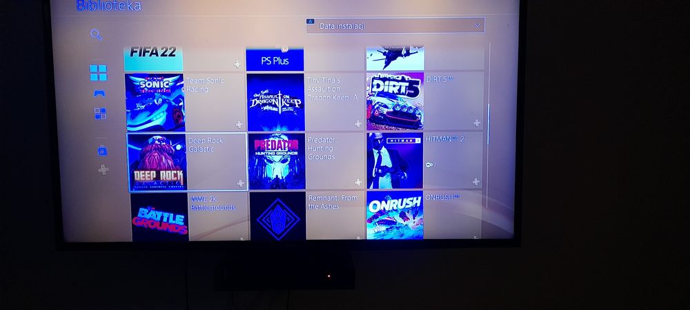 Ps 4 slim 2.5TB dysk,dwa pady,pudełko,kable+biblioteka gier