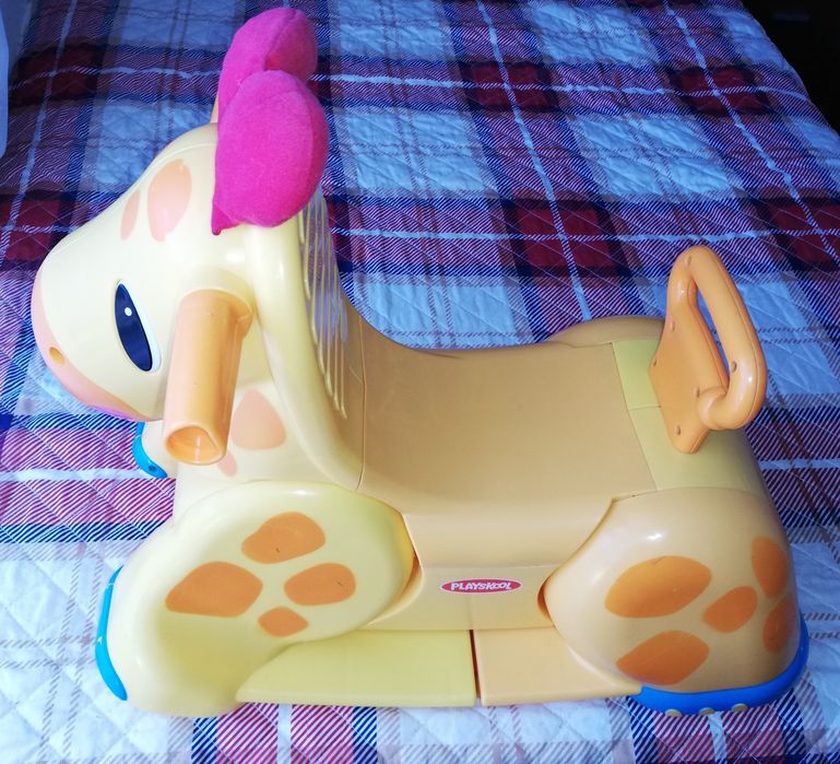 Balancé girafa para criança