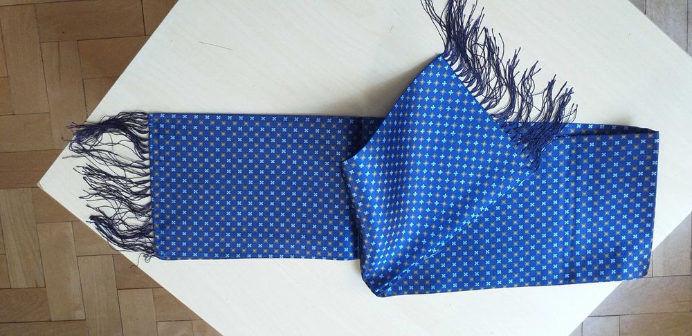 Elegancki męski szal jesienno-zimowy w różne wzory. Nowy/zafoliowany !