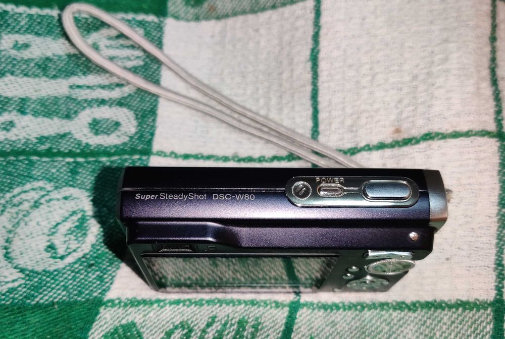 Фотоапарат Sony cyber shot DSC W80 мильниця