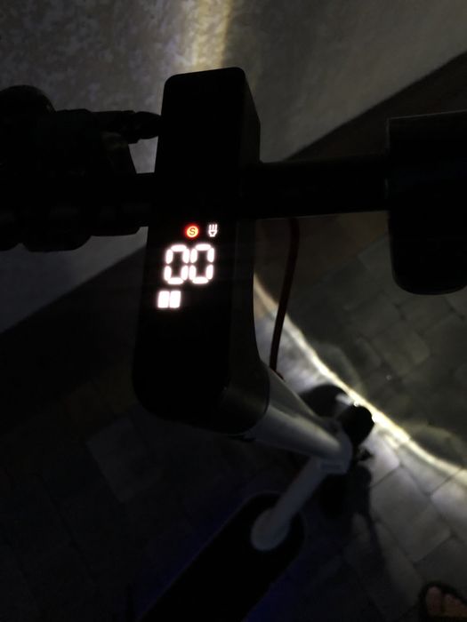 Електросамокат Crosser E9