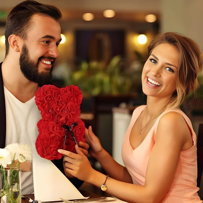 Miś Różany XXL z płatków róż dzień kobiet 18 urodziny prezent