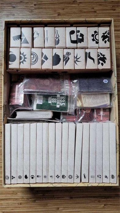 Настільна гра Gloomhaven: Мрачна Гавань