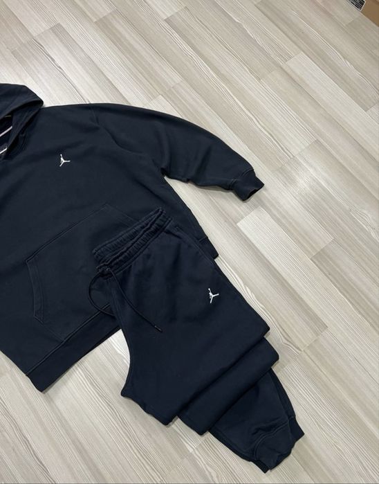 Продам костюм джордан