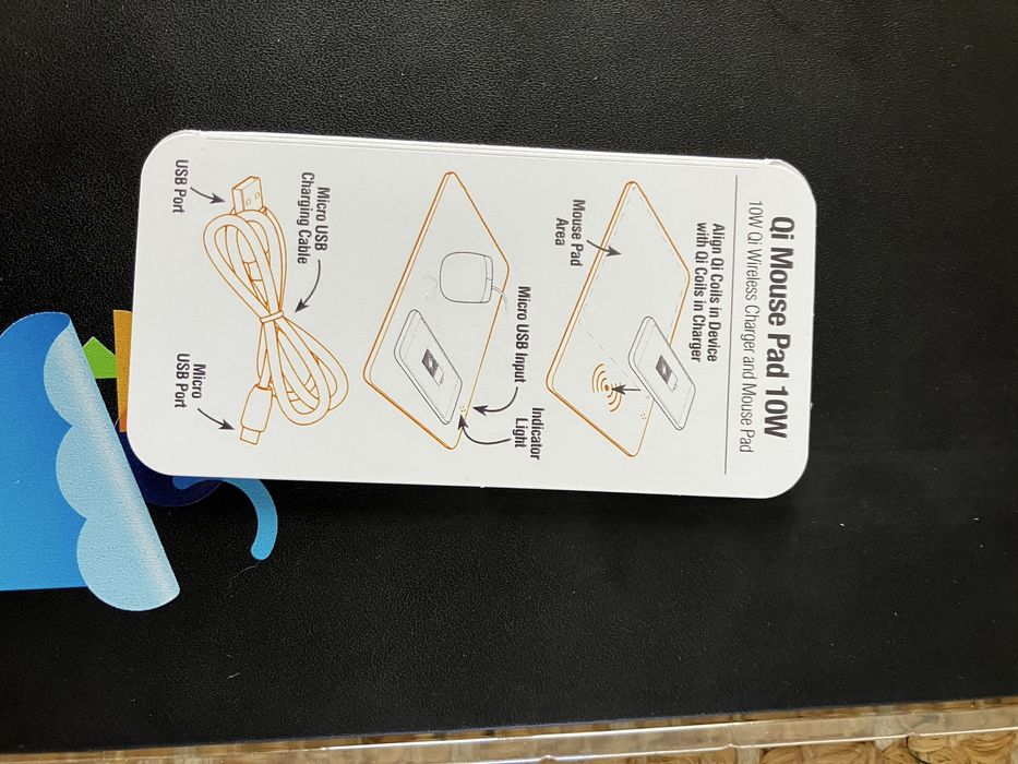 Wireless qi smartphone charger + mousepad 10W