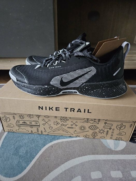 Nike Juniper Trail 3
Męskie buty do biegania w terenie 44