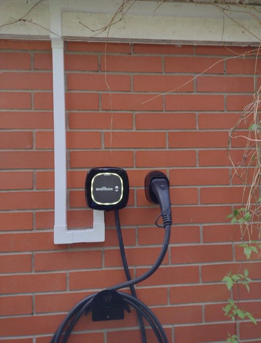 Elektryk, usługi elektryczne