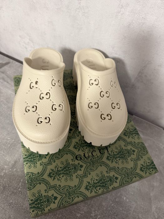 Сабо Guc**, мюли , мюлли