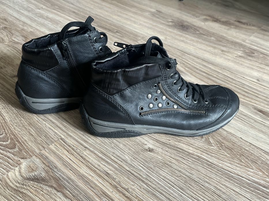 Buty damskie marki rieker, rozmair 39, wkladka 25cm