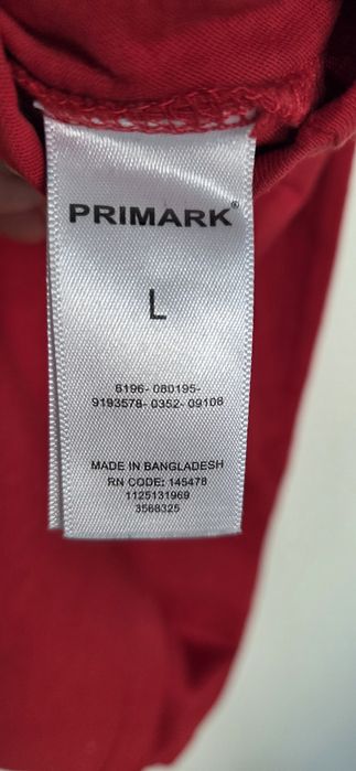 Primark, klasyczny czerwony t-shirt, z bawełny